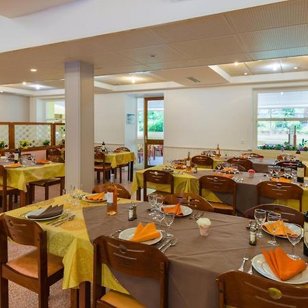 Azureva La Londe Les Maures Hotel Екстериор снимка
